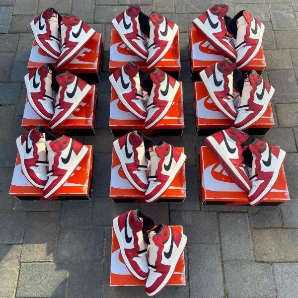 Authentic Nike sneakers pallets